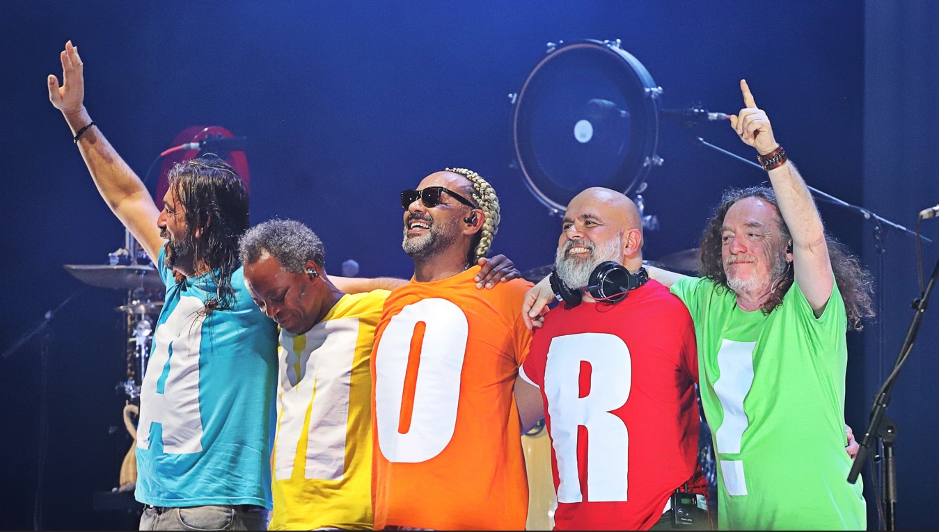 Santos & Pecadores de volta aos palcos no festival “Às Vezes o Amor” - Jornal "O Ericeira"